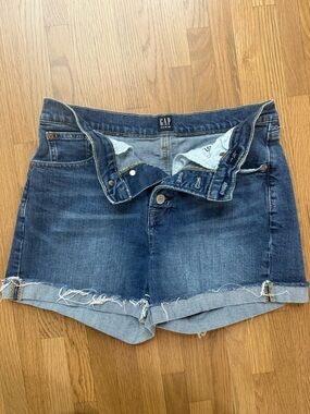 GAP Denim Dark Blue Rolled Hem Women's Shorts size 4